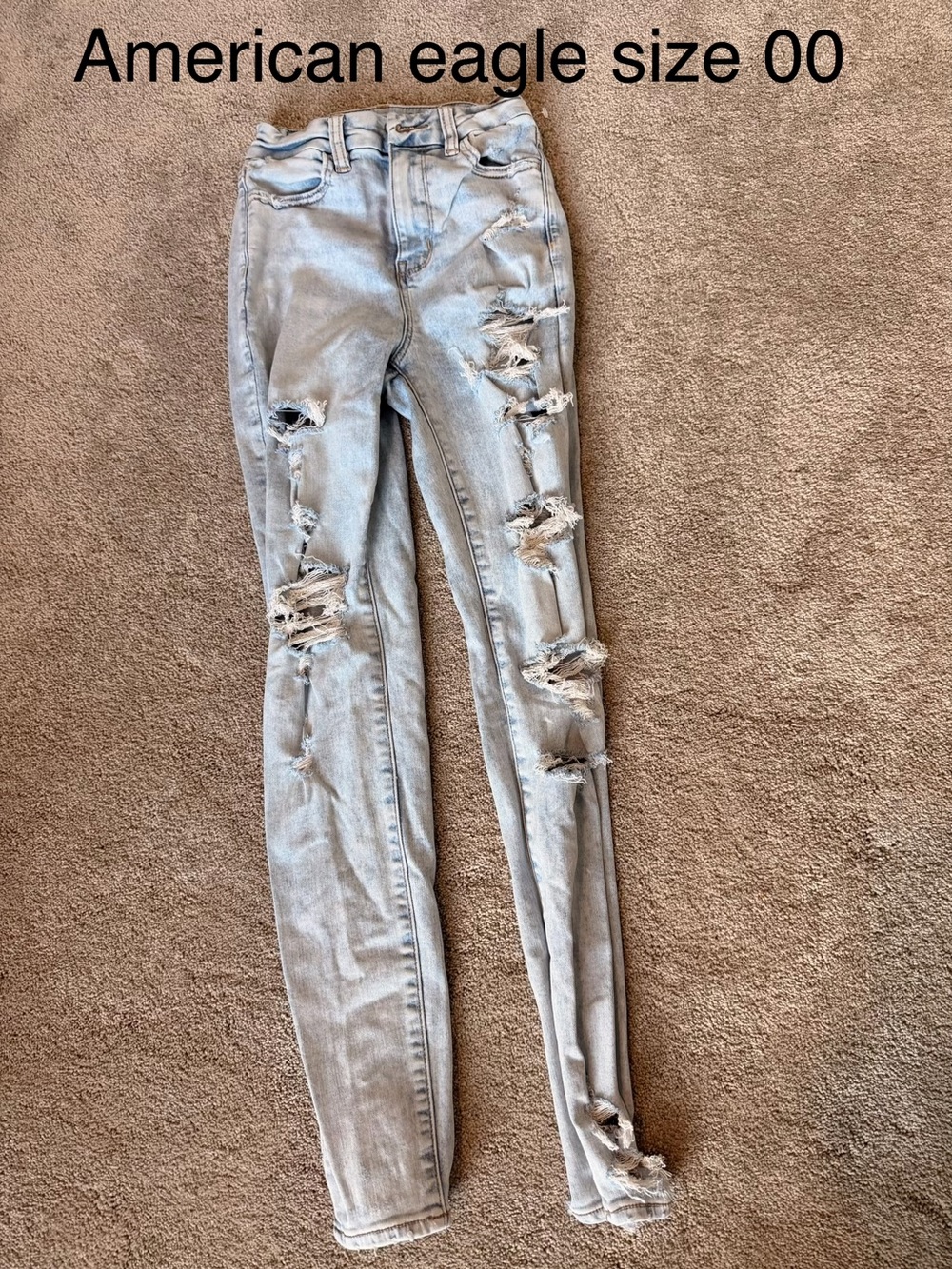 American Eagle Outfitters Light Gray Ripped Skinny Jeans - Women